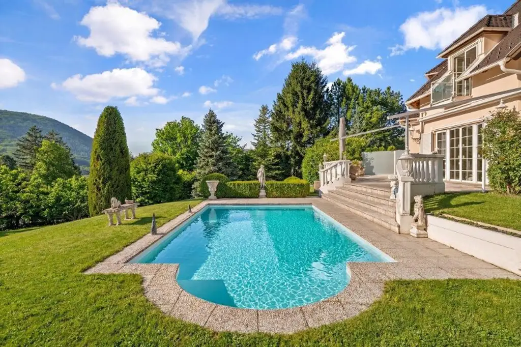 Traumliegenschaft mit großer, repräsentativer 2-Familienvilla - absolute Ruhelage - Hinterbrühl