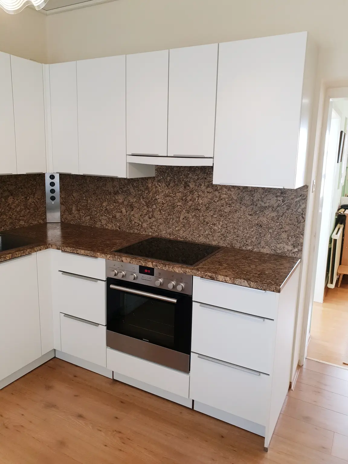 Edler Bungalow mit Swimmingpool zu verkaufen!