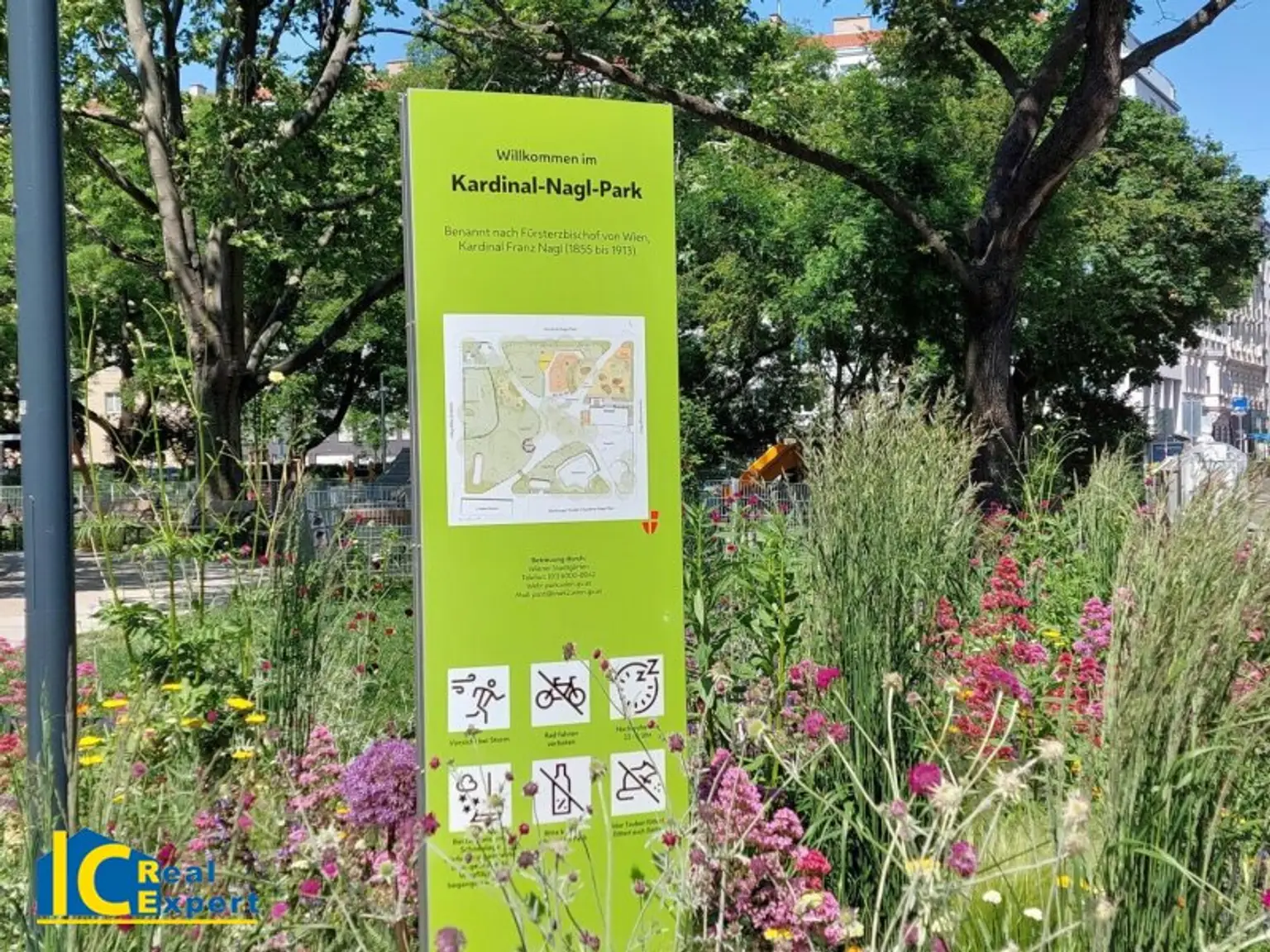 Kardinal Nagl Park bei U3 Station