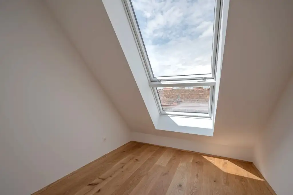 ++FonteFlats++ Außergewöhnlicher 4-Zimmer Dachgeschoss-ERSTBEZUG mit großartiger Dachterrasse