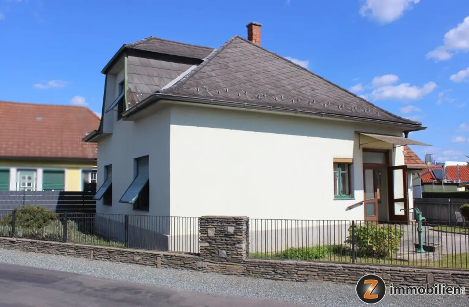Oberwart: Sanierungsbedürftiges Wohnhaus mit Nebengebäude