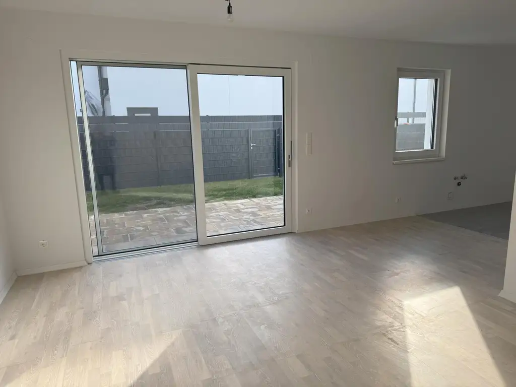 ERSTBEZUG! Haus 4 mit größtem Garten!