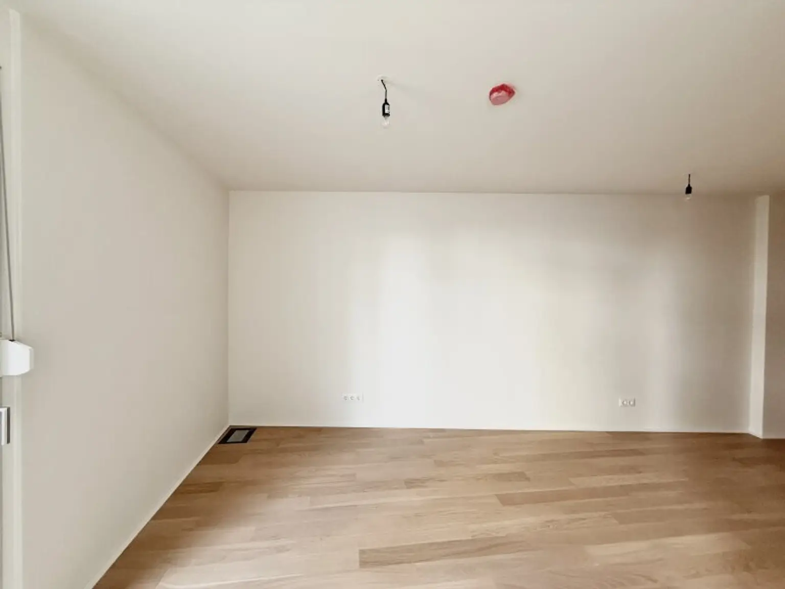 geräumige 2-Zimmer Wohnung in guter Lage - Erstbezug auf Eigengrund + Provisionsfrei!