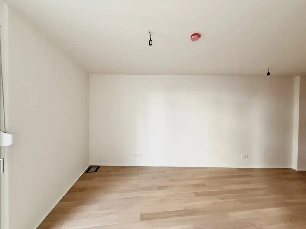 geräumige 2-Zimmer Wohnung in guter Lage - Erstbezug auf Eigengrund + Provisionsfrei!
