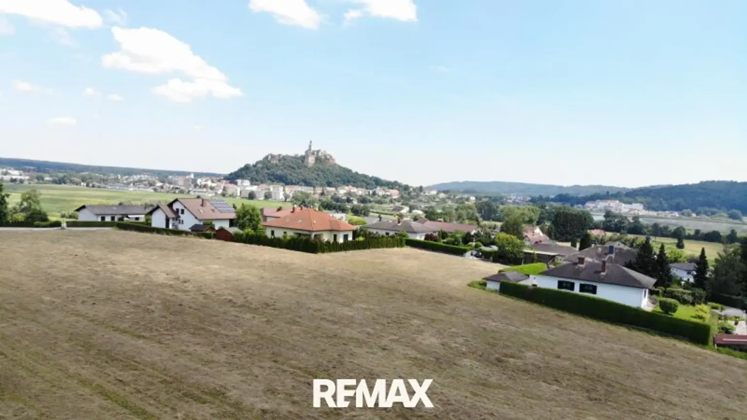 Drohnenansicht zur Burg