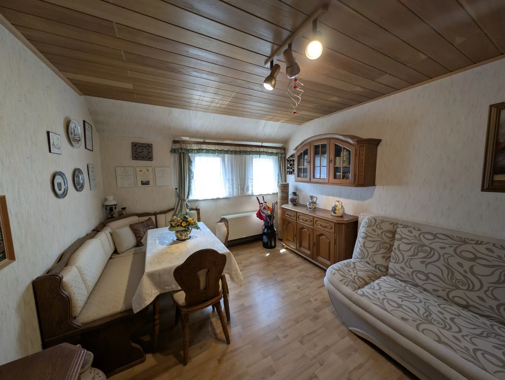 Schlafzimmer 2 OG