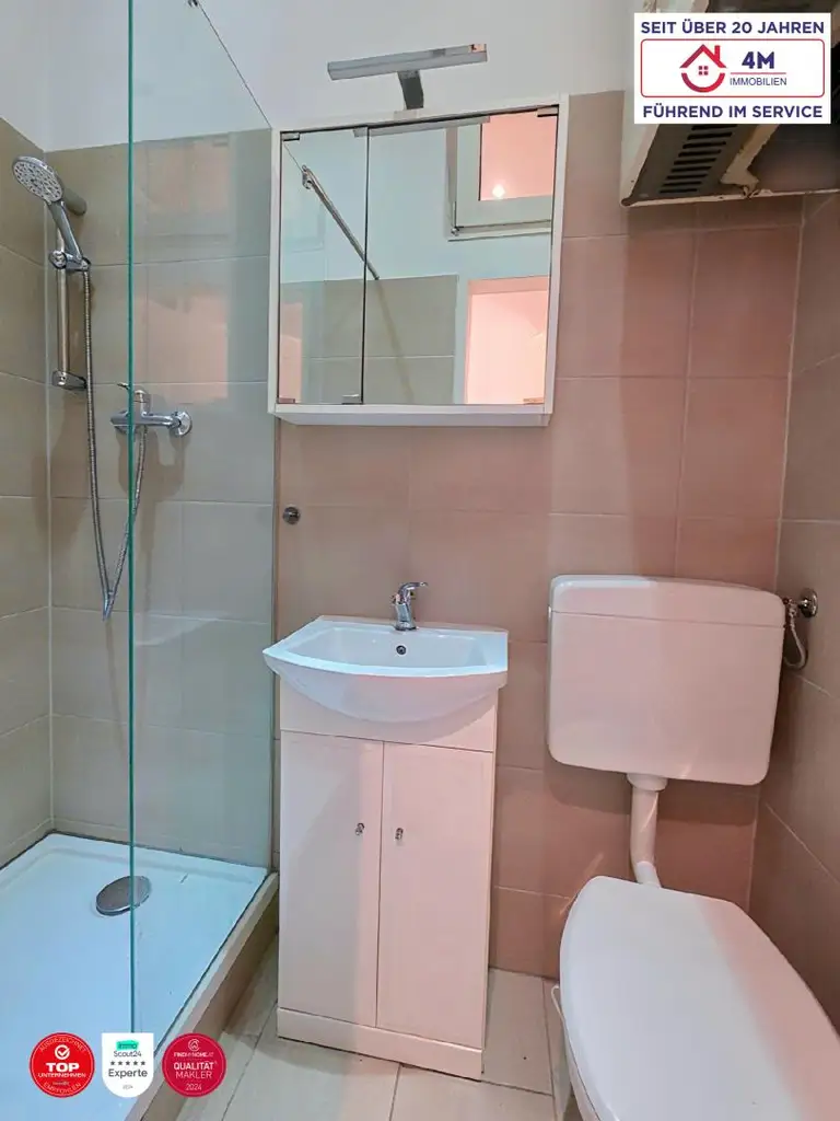 2 Zimmer Wohnung "modernisiert, sehr geringe BK, privater Garten und Abstellplatz"