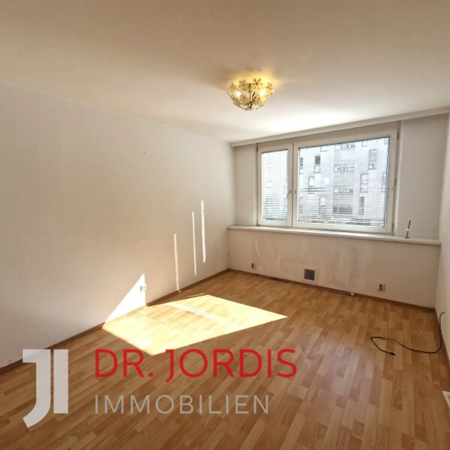 Familiengeeignete 3 Zimmerwohnung, mit gutem Grundschnitt, Sanierungsbedarf