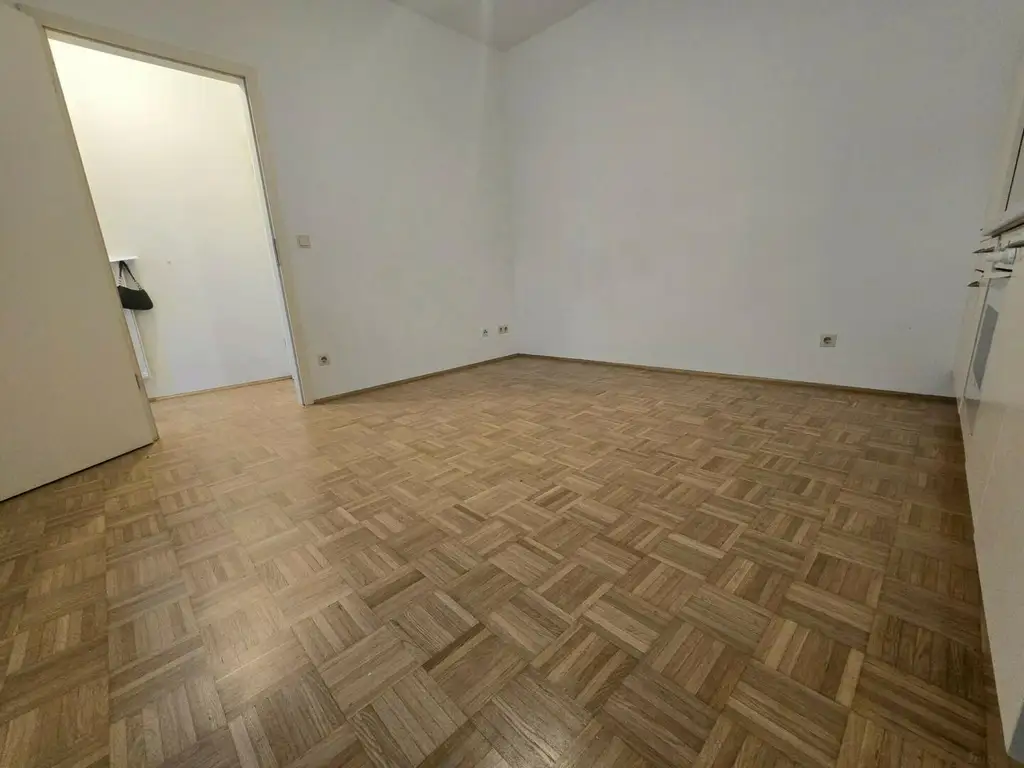 Nette 2 Zimmer Wohnung – Zentrum - ab sofort!