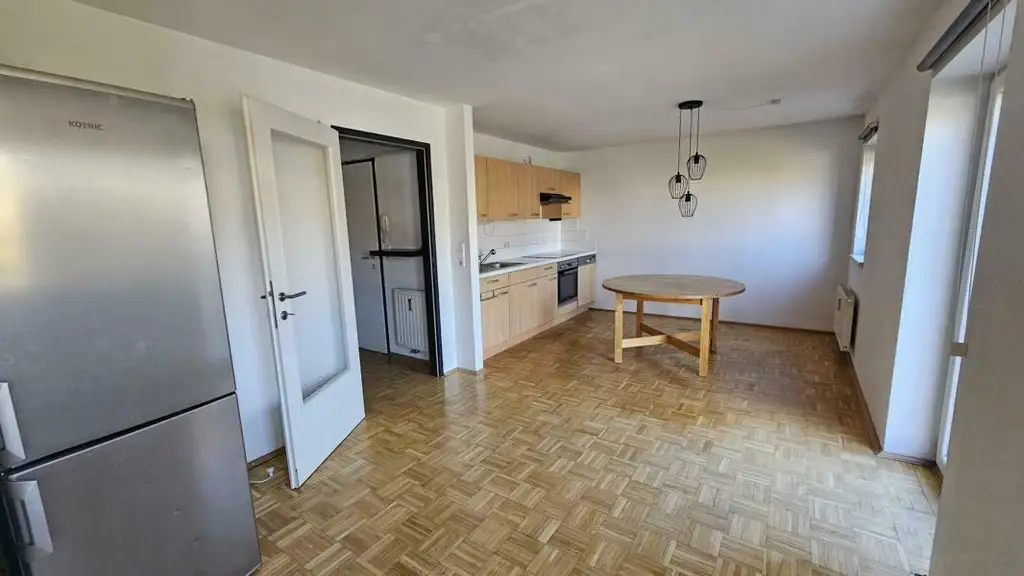 ***Elegante DG-Maisonette ** 2 Innenhofbalkone ** Trendviertel Graz-Lend ** moderne Citywohnung ** für Paare & Studenten & Anleger ***