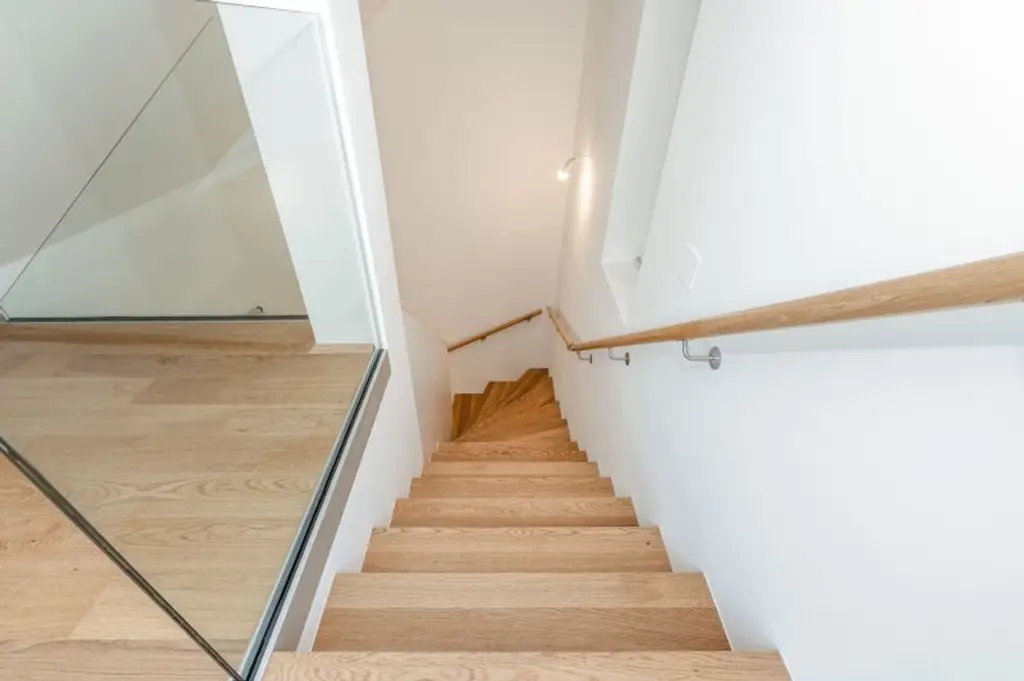 Nahe U3 Rochusgasse! 2-Zimmer-Maisonette mit exklusiver Dachterrasse zu vermieten!