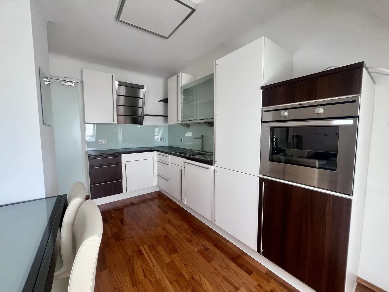 Edle 3 Zimmer Dachegeschoßwohnung in ruhiger Lage!!