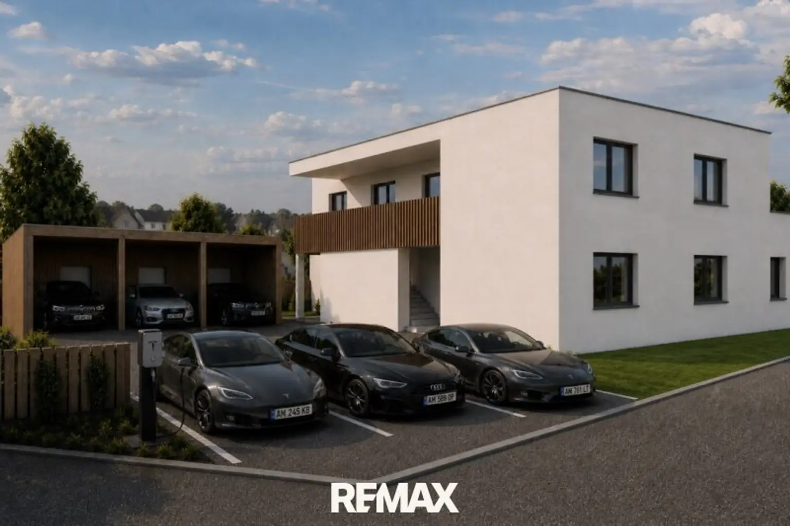 Außenansicht mit Blick zum Carport/Parkplätzen