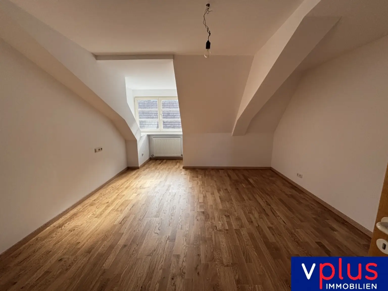 sanierte 2,5-Zimmer Wohnung