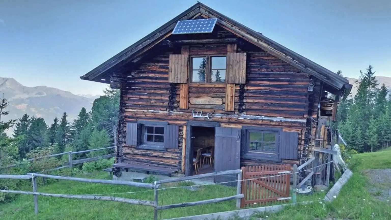 MIETE: ACHTUNG! Tiroler Almhütte mit FREIZEITWOHNSITZ auf 1700m