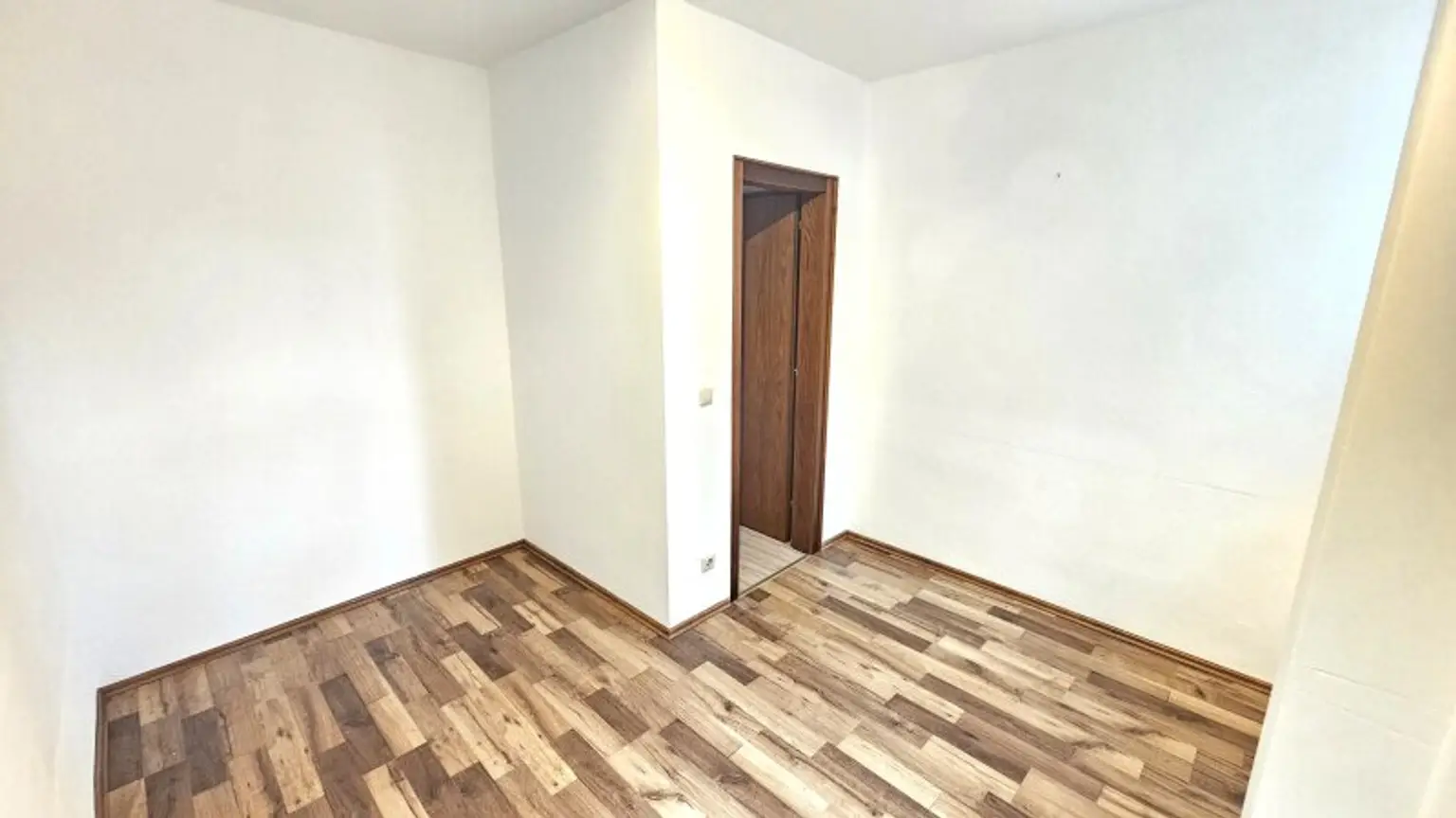 Schlafzimmer 2 - Wohnung - Seeboden - miete
