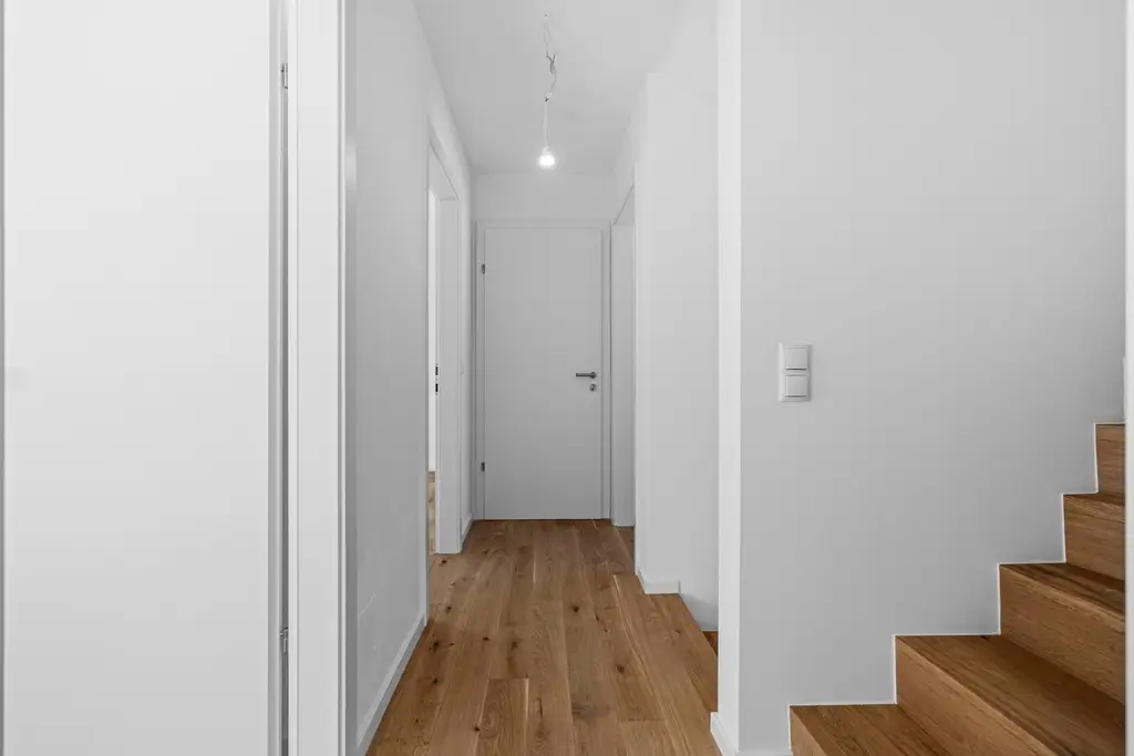 "Exklusive Neubau-Doppelhäuser in Stockerau – 6 Zimmer nahe S-Bahn"