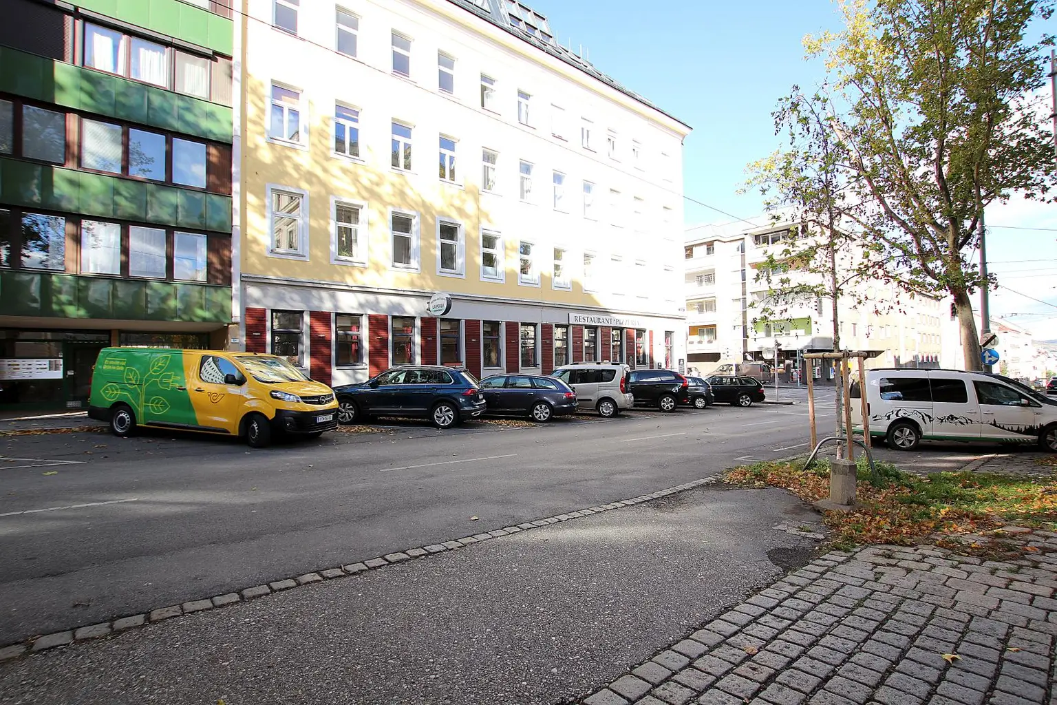 Wunderschöne Altbauwohnung - 2 Zimmer mit perfektem Grundriss