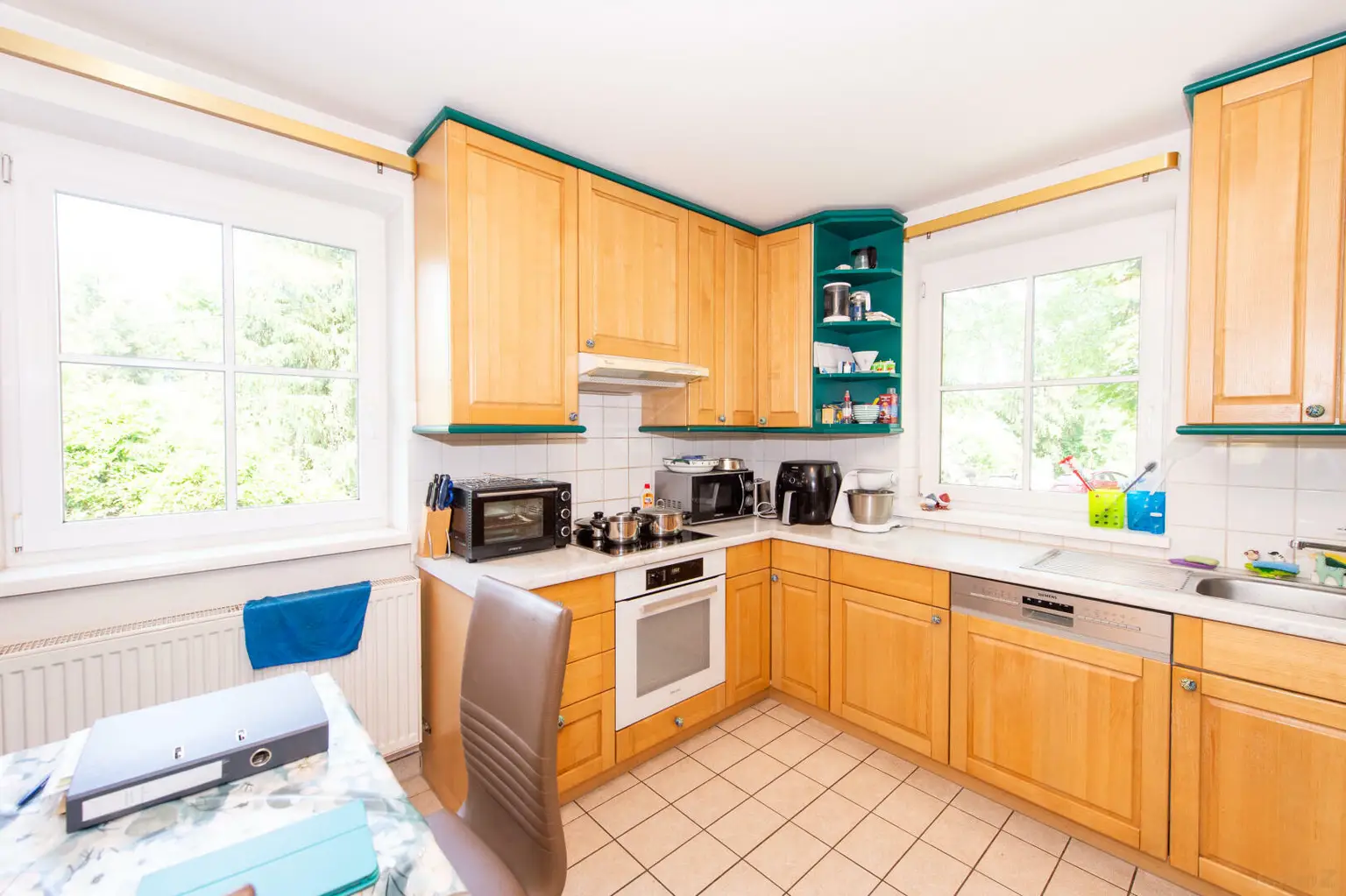 Exklusive Villa in bester Lage von Graz - privat, naturnah, perfekte Balance aus Komfort und Lebensqualität.