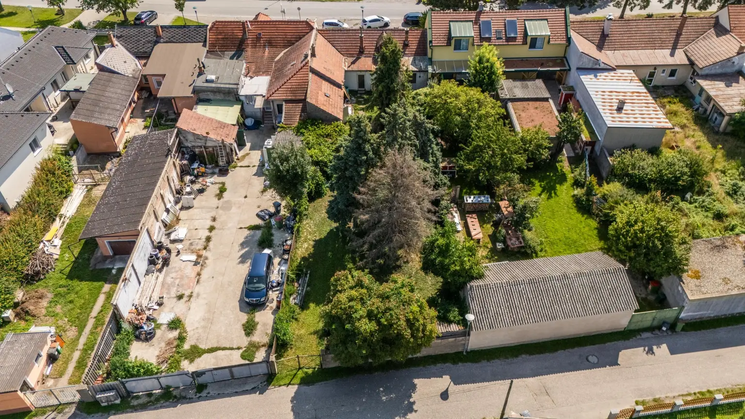 "Ihr Projekt mit Potenzial - Sanierungbedürftiges Haus in ruhiger Dorflage!"