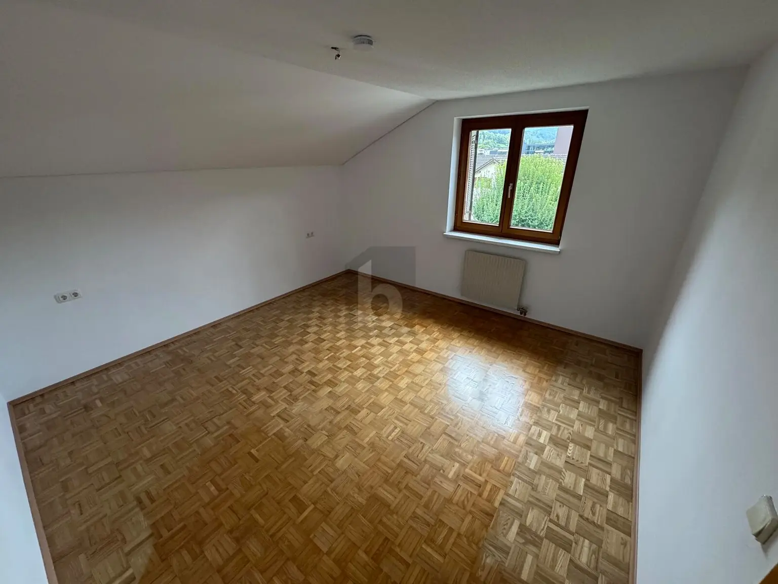 GUT EINGETEILT IN TOP LAGE ZUM TOP PREIS