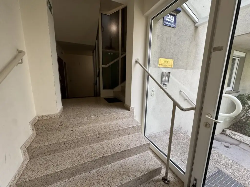 Traumhafte 2-Zimmer-Wohnung in 1140 Wien – Ihr Sanierungsprojekt zum Top-Preis!