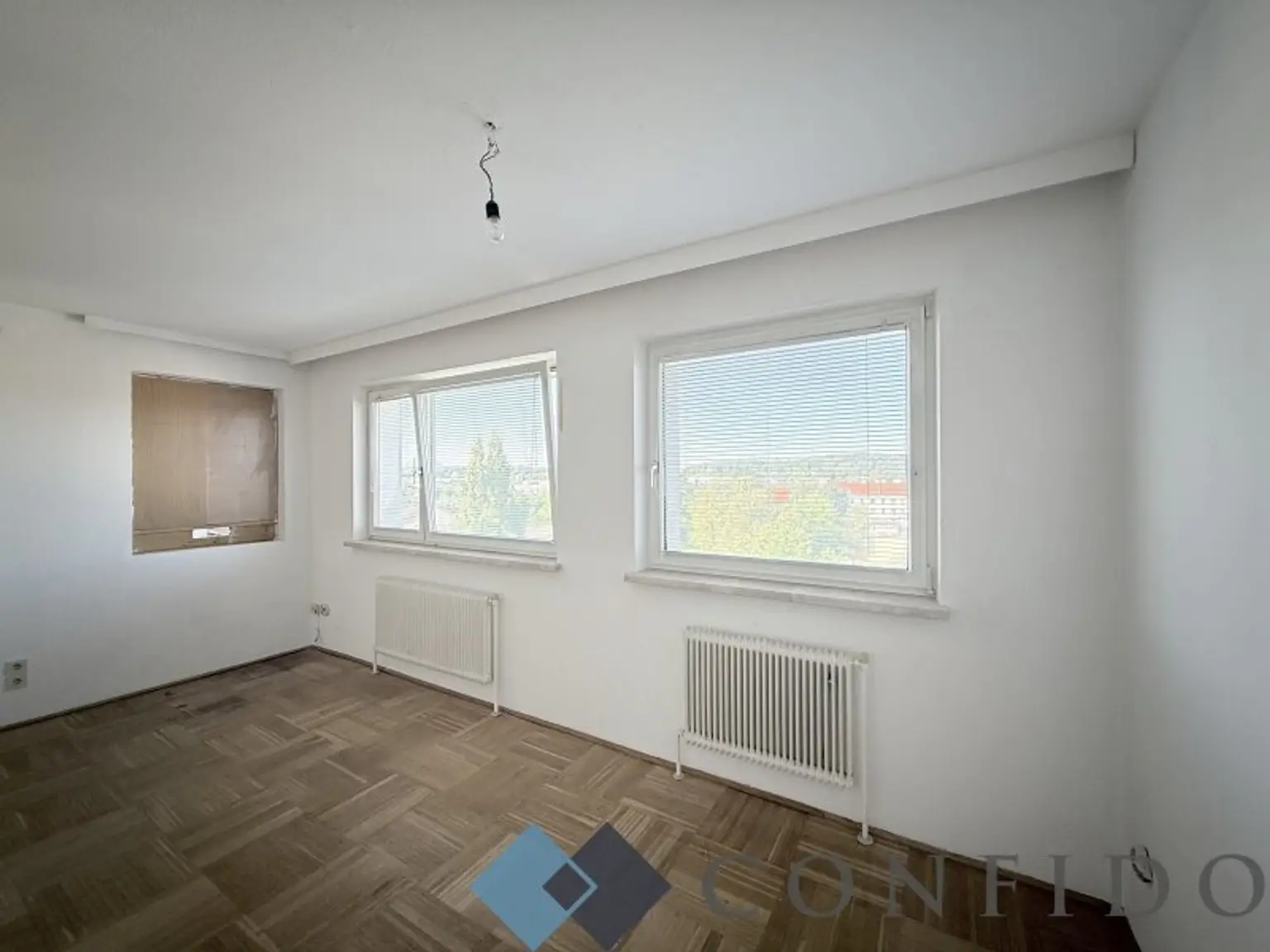 Wohnen nach Wunsch – sanierungsbedürftige 3-Zimmer-Wohnung mit Loggia und Stellplatz