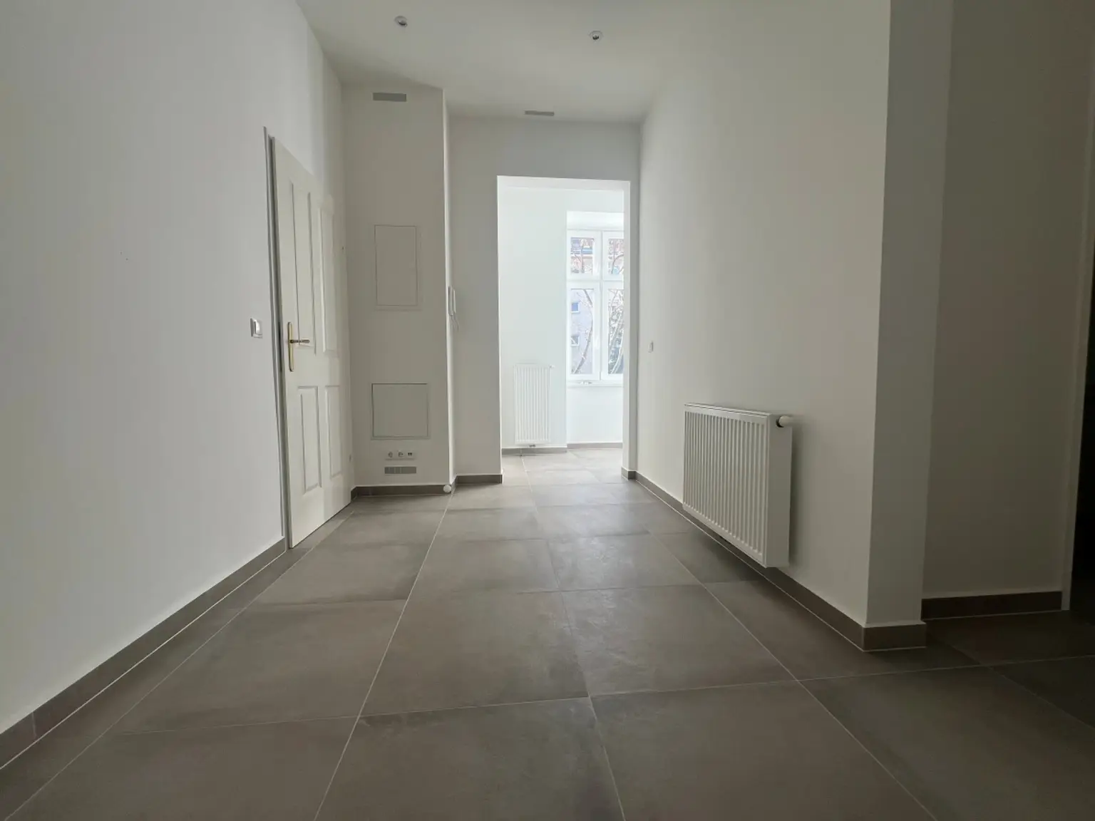 15 | HELLE  2 Zimmer Wohnung  - in RUHIGER und ZENTRALER LAGE | Prima Service Immobilien