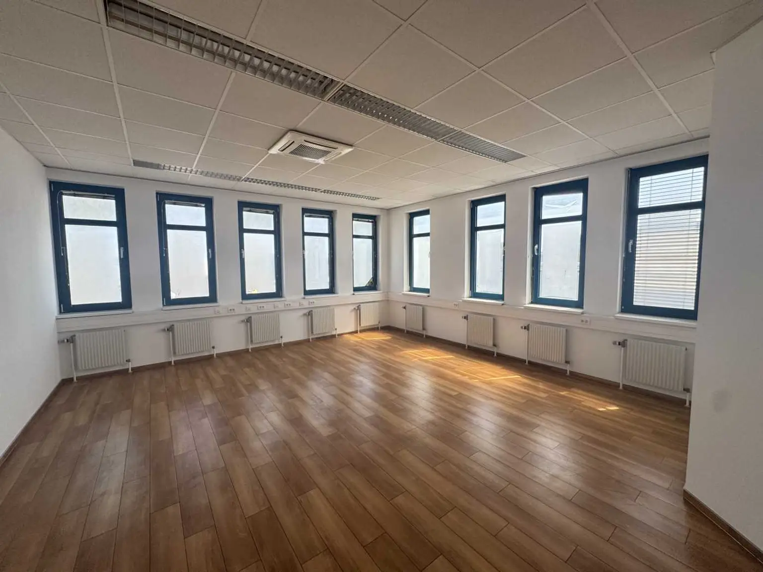 Flexible Büro- und Lagerflächen  zur MIETE!