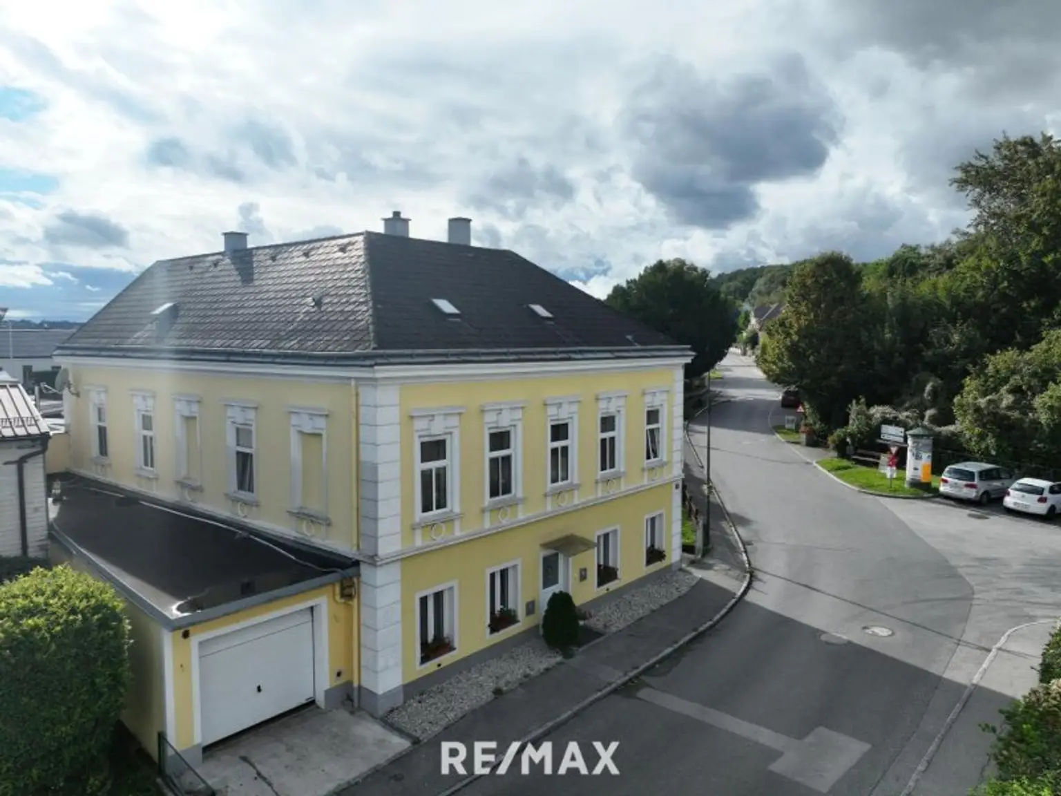 Erdgeschoßwohnung mit Garage