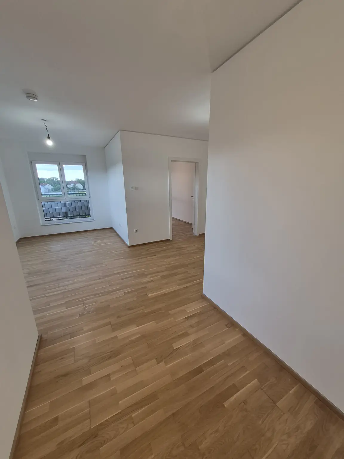 Neubau: Ca. 60 m² Wohnung mit ca. 12 m² Eckbalkon nach Nordwesten ausgerichtet