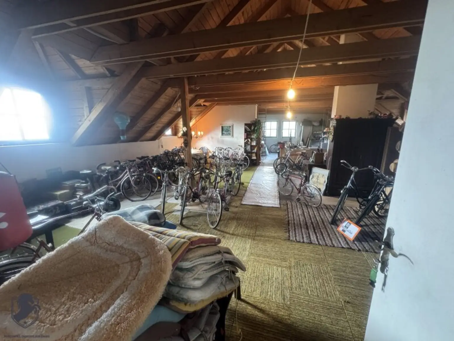 Einfamilienhaus mit großem Keller und traumhaftem Wald-Blick