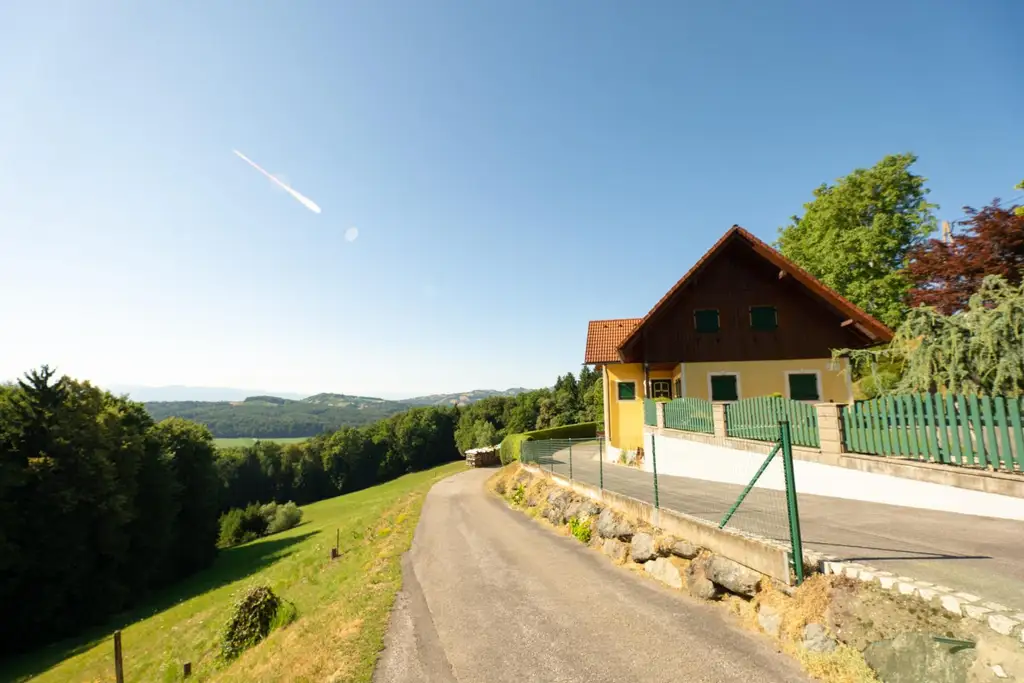 "Privates Paradies mit Panorama – 5 Hektar Freiheit & ein Zuhause zum Verlieben"