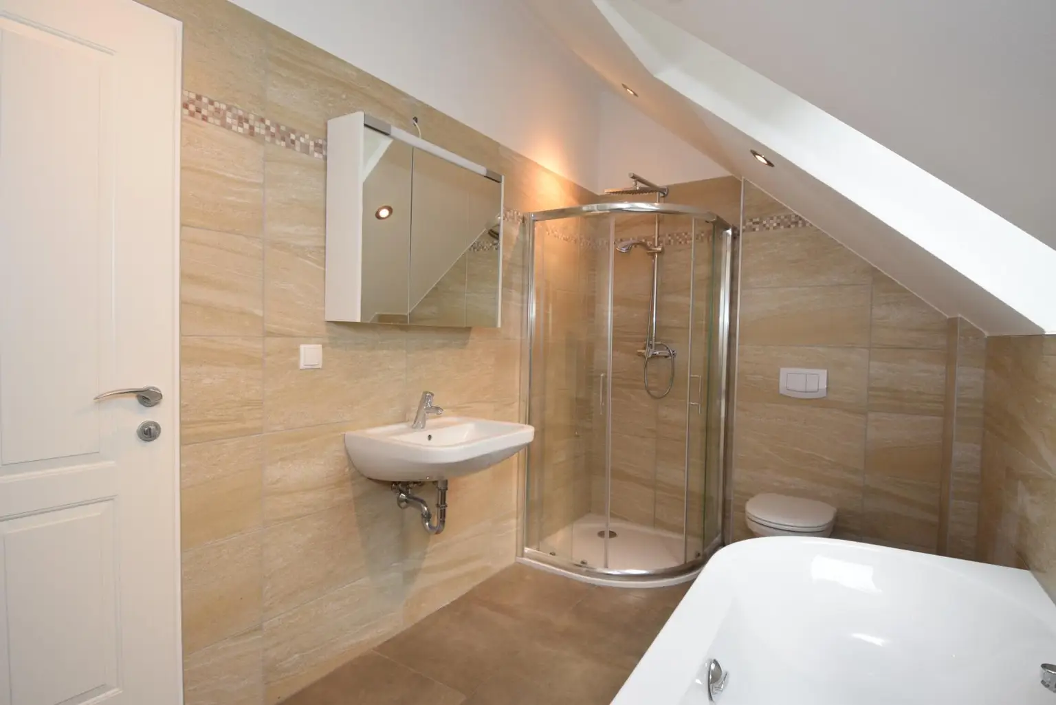 TOP 4 neues Badezimmer