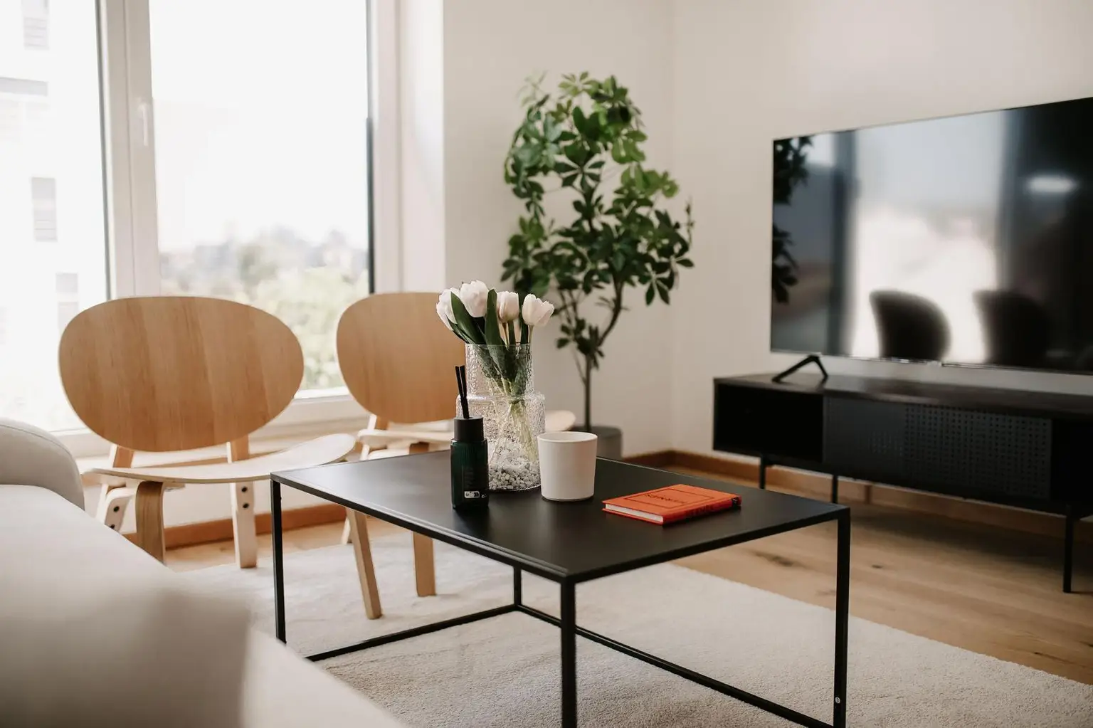 Modern Living im Erstbezug – Stilvolle 2-Zimmer-Dachgeschosswohnung mit Loggia & Klimakomfort