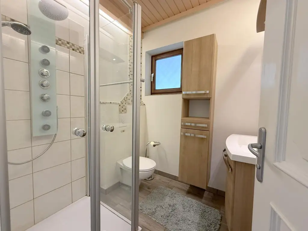 Zwischen Bergen und Natur - Wohnhaus mit 2 Wohneinheiten
