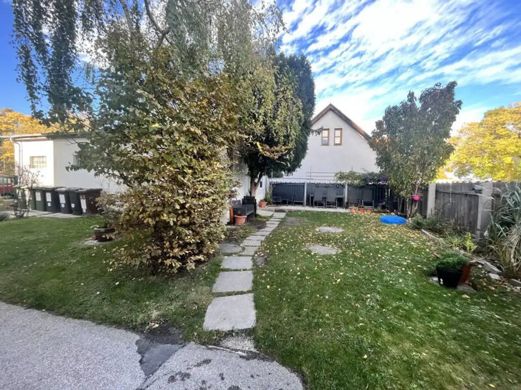 IDEALE 3,5 ZIMMER WOHNUNG - PERFEKTE RAUMAUFTEILUNG UND GEMEINSCHAFTSGARTEN