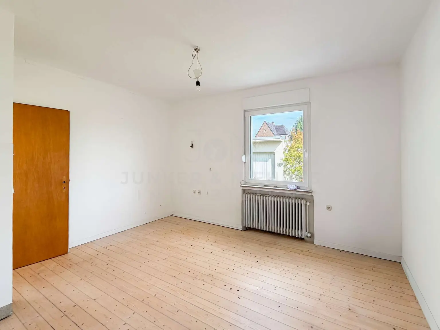 Küche und Essbereich EG