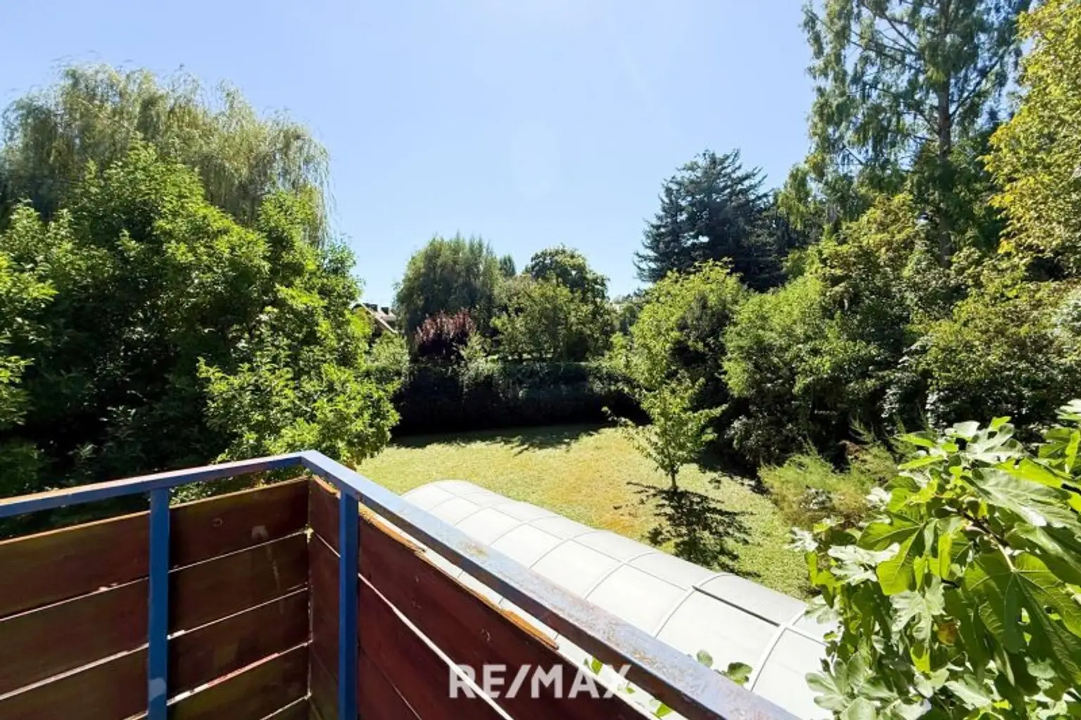 In MAUER uneinsichtiges und traumhaftes Gartenparadies