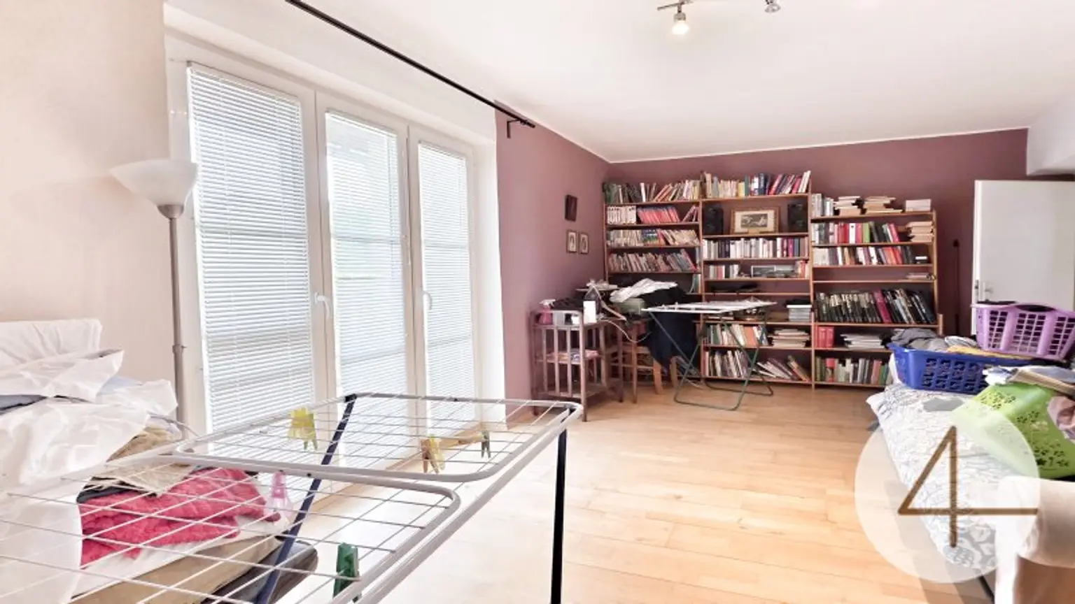 Zweifamilienhaus mit ca. 300 m² Wohnfläche