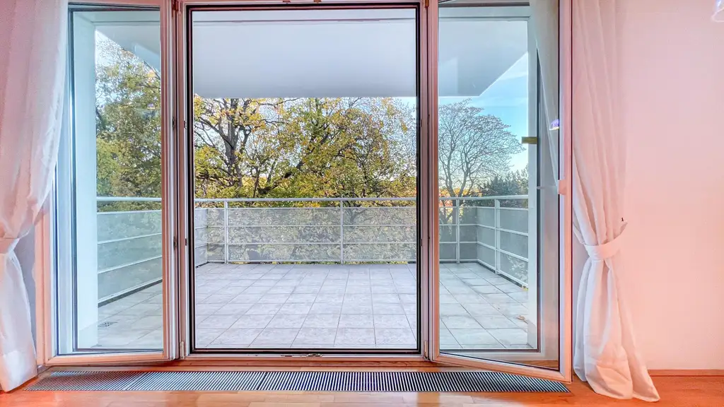 Exklusive 3-Zimmer-Wohnung mit großer Terrasse und Grünblick