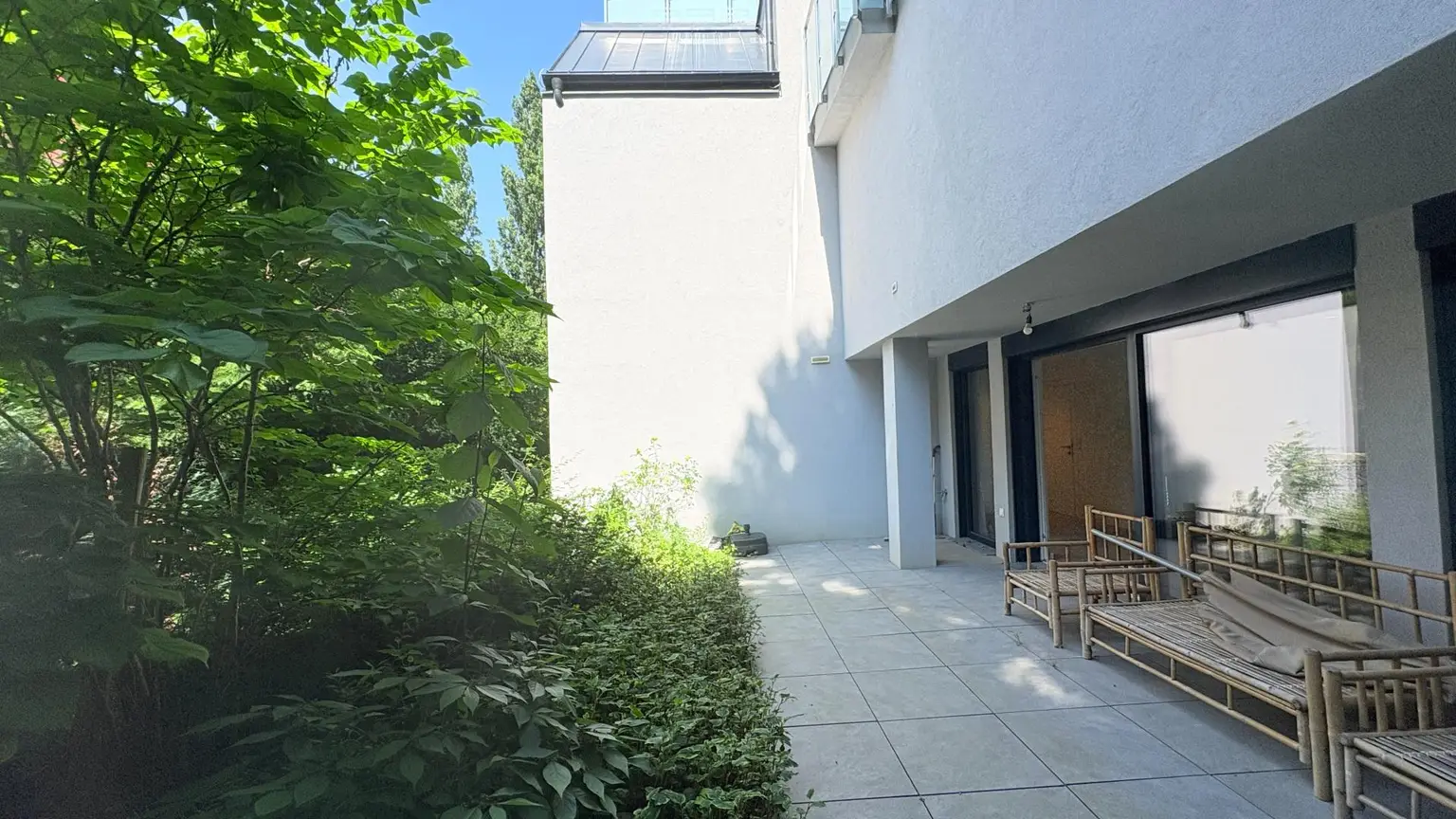Ruhige Terrasse und Gartenwohnung  im Kahlenbergerdorf