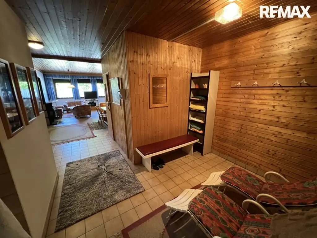 Burgblick! Charmantes Einfamilienhaus mit Garten, Terrasse und Wellnessbereich in Forchtenstein!