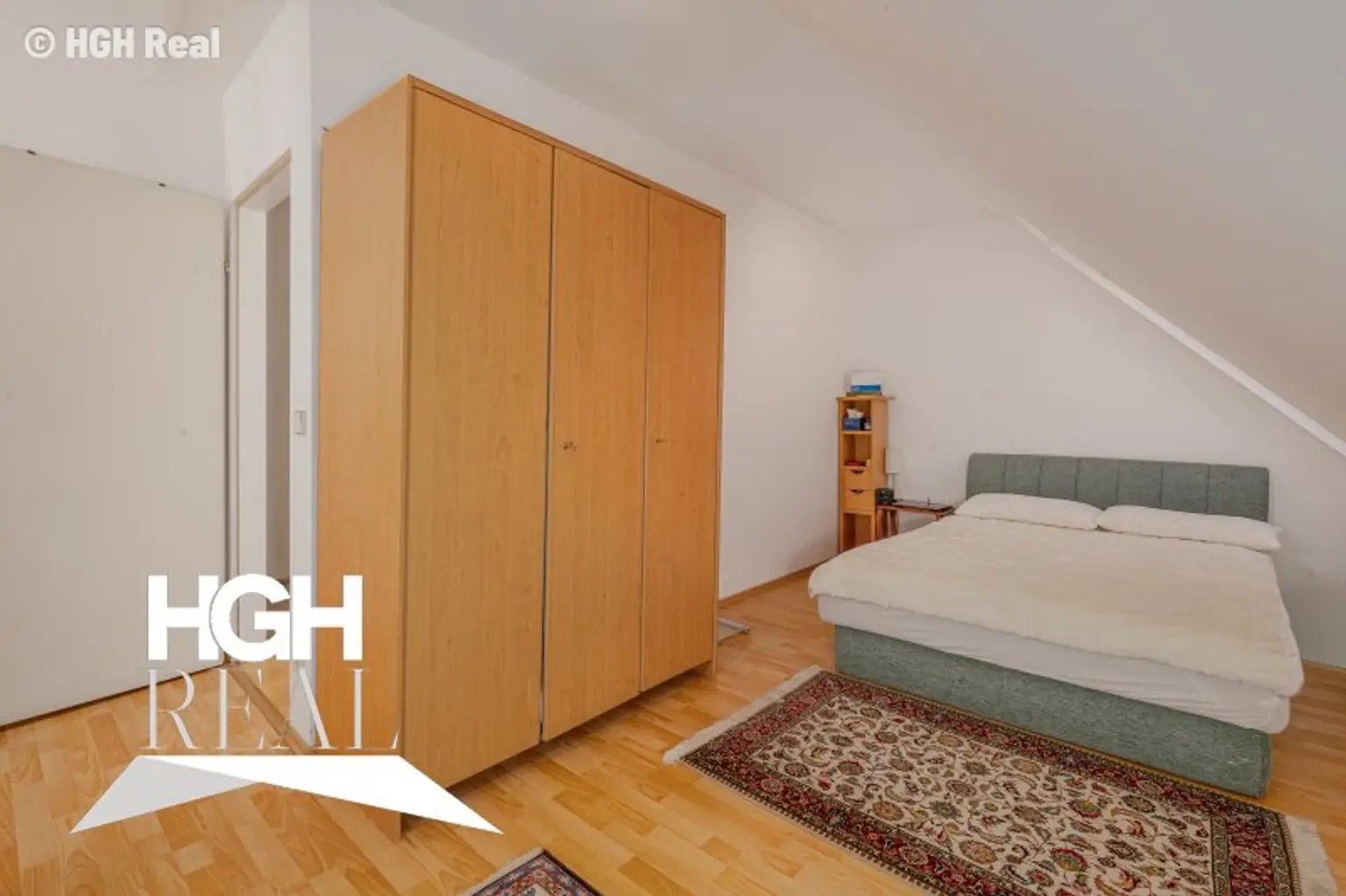 1190 Wien Döbling Lichtdurchflutete 5-Zimmer Dachgeschoß-Maisonette mit Panoramaterrassen und zwei Garagenplätzen