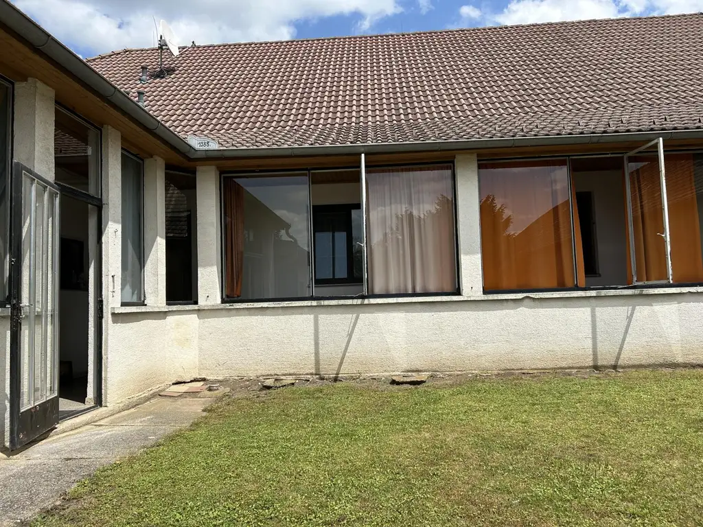 Weinviertler Bauernhaus mit großen Grundstück