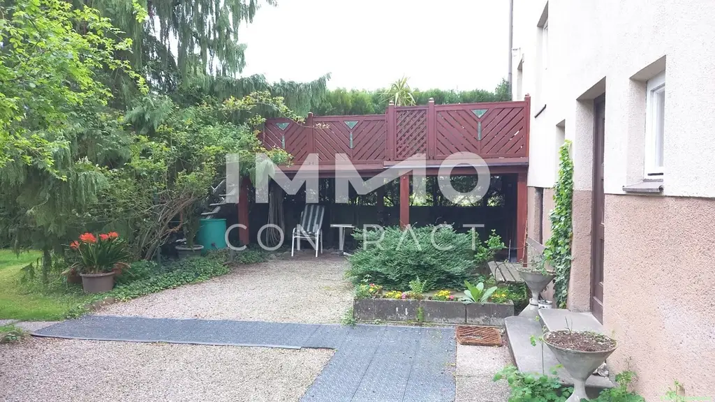 Geräumiges Mehrfamilienhaus mit großem Garten, sowie ehemaligen kleinen Geschäftslokal neben Bahnhof