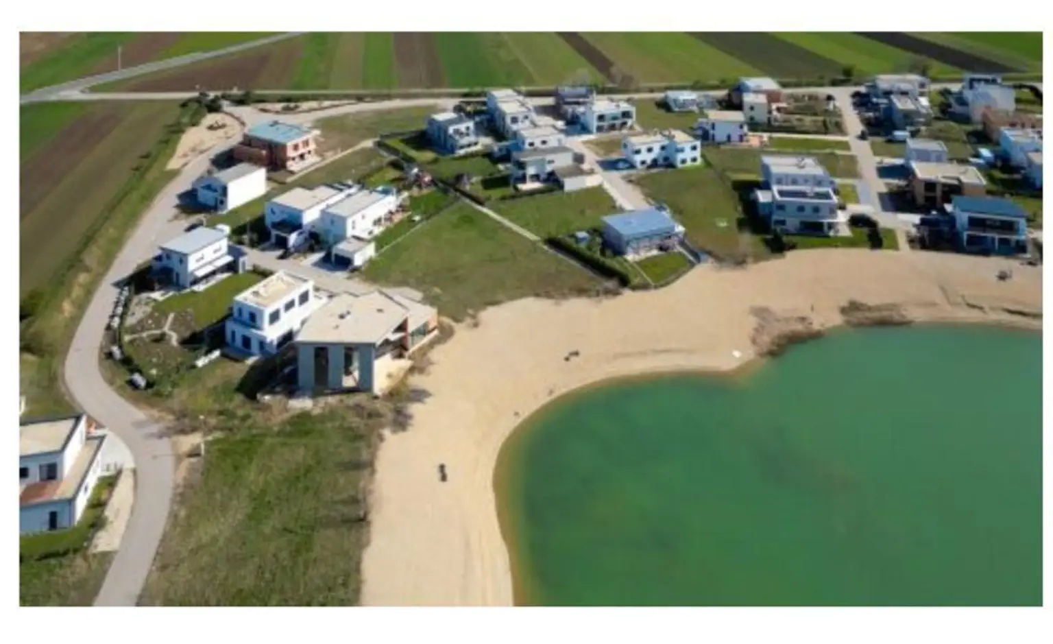 Wohnen, wo andere träumen – Seegrundstück in erster Reihe mit unverbaubarem Blick