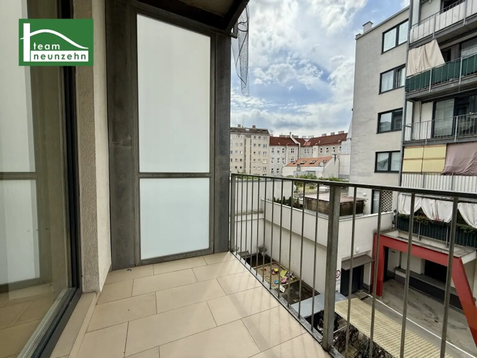 Attraktive 2-Zimmer-Wohnung mit Loggia in Ruhelage – unbefristet & bezugsbereit ab 01.09.!
