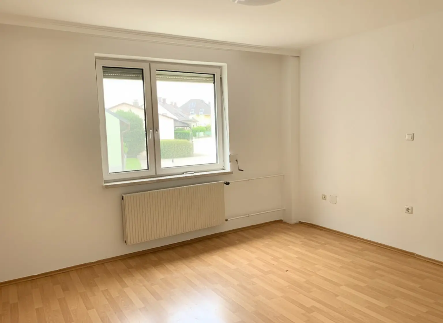 Ihr Traum-Einfamilienhaus in Tulln: 9 Zimmer, Garten, Terrasse – jetzt für 700.000 € - auch als Büro/Praxis geeignet!