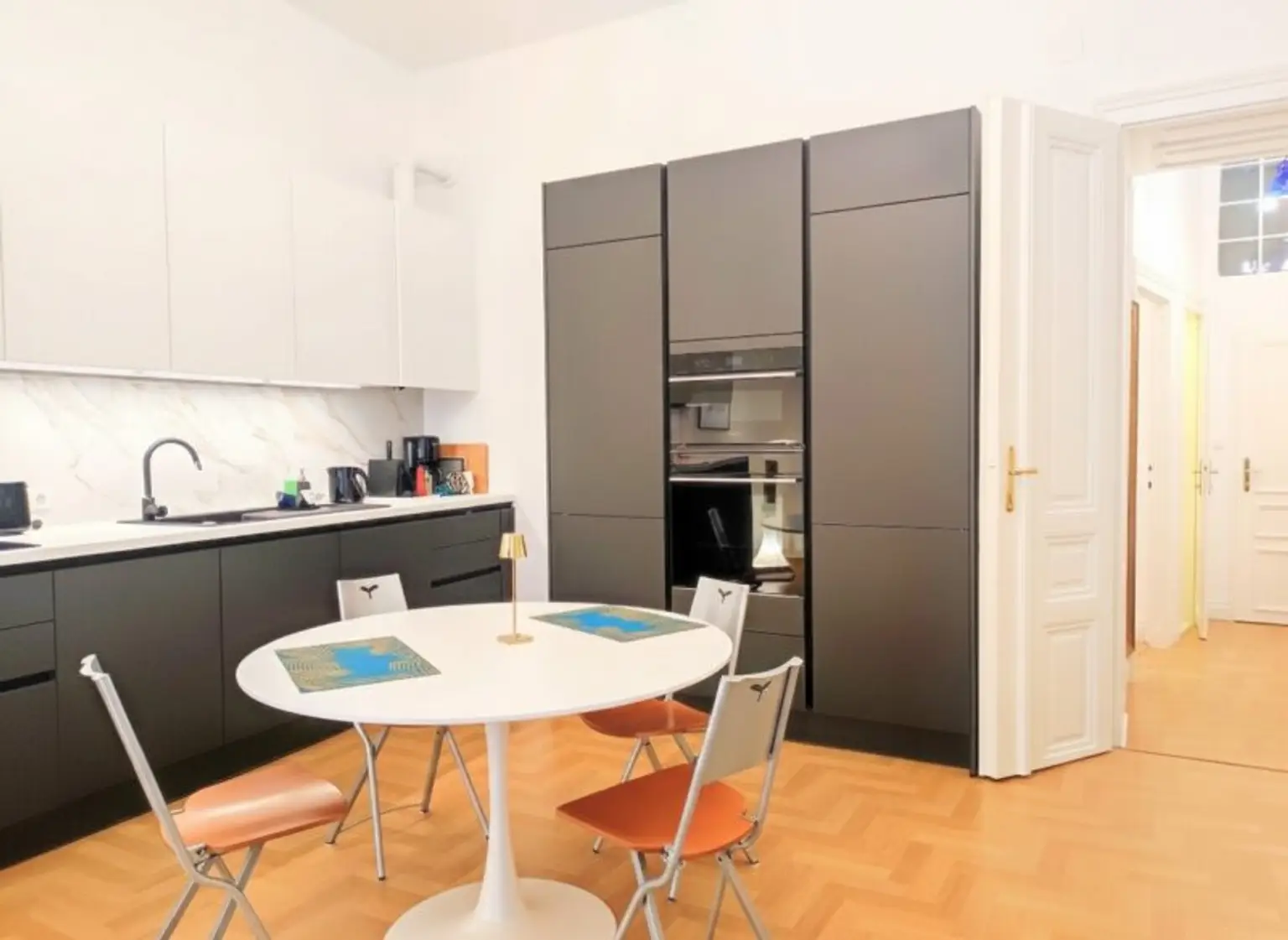 STILVOLLE CITY-WOHNUNG - Nähe Café Sperl und Naschmarkt